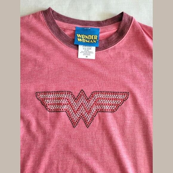 Retro Wonder Woman Rhinestone Pink Ringer Tee Juniors/Women’s M - Picture 2 of 5